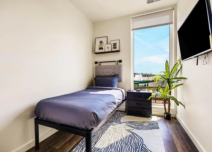 Apartamento Luxurious 3bd Penthouse L Private Patio L Gym L Stunning Rooftop
