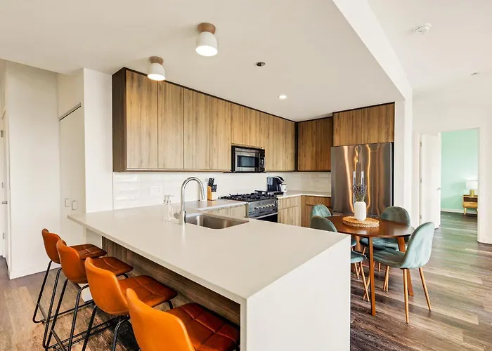 Apartamento Luxurious 3bd Penthouse L Private Patio L Gym L Stunning Rooftop *